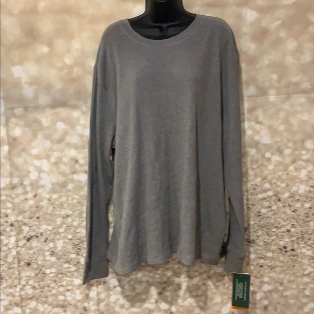 Men’s gray long sleeve shirt